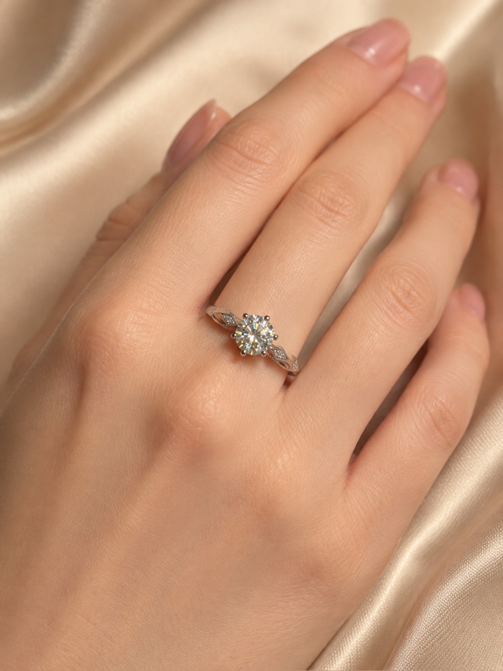 Sparkling Clear Solitaire Ring in Silver